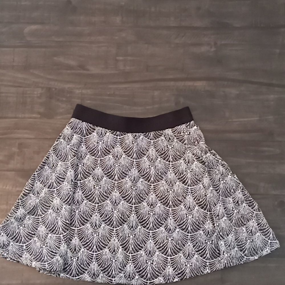 H&M mini skirt size small